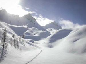 Ski de randonnée dans le Queyras, activité d'hiver à la Maison de Gaudissard